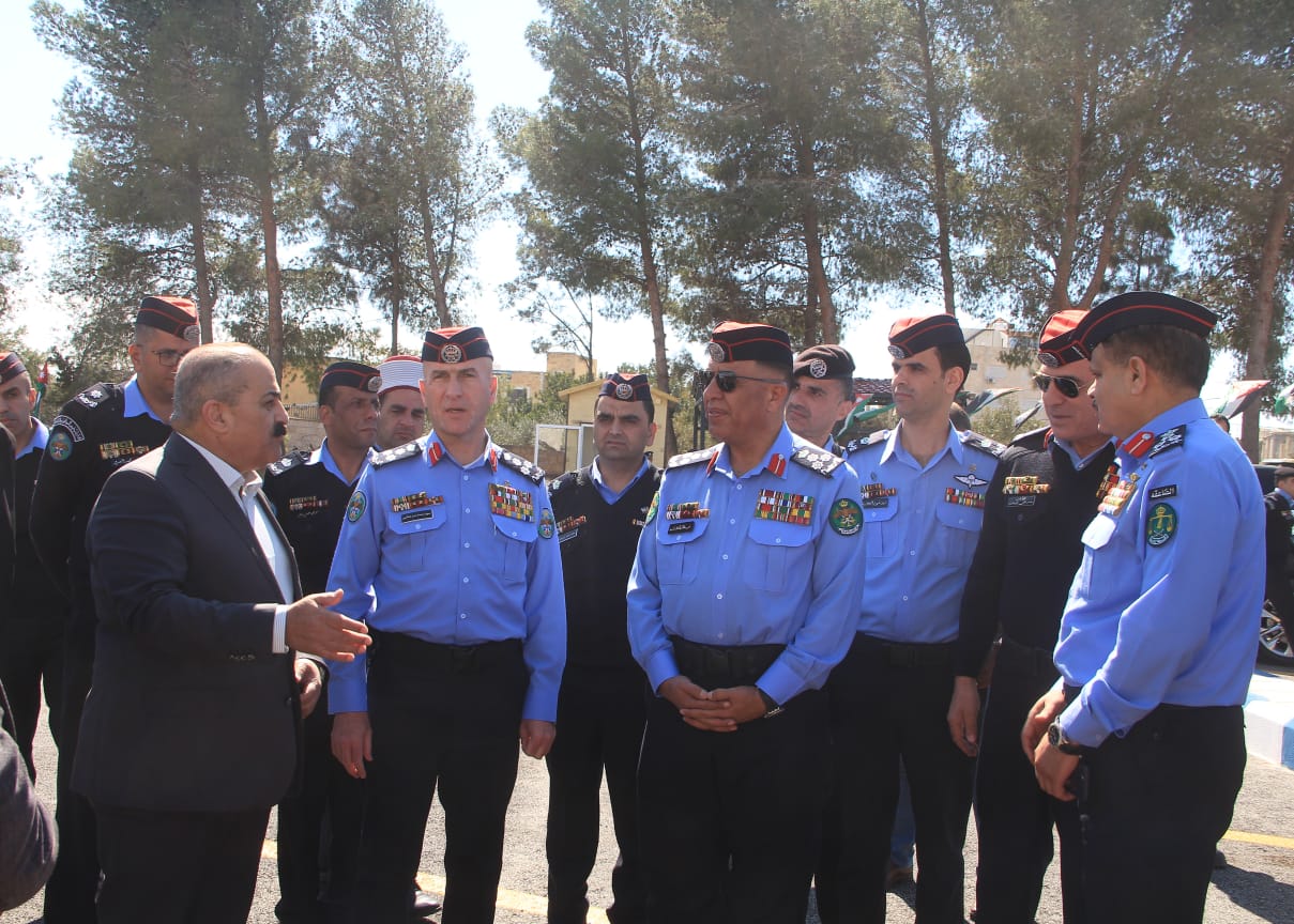 Madar Al-Saa Images 0.06900744220393085