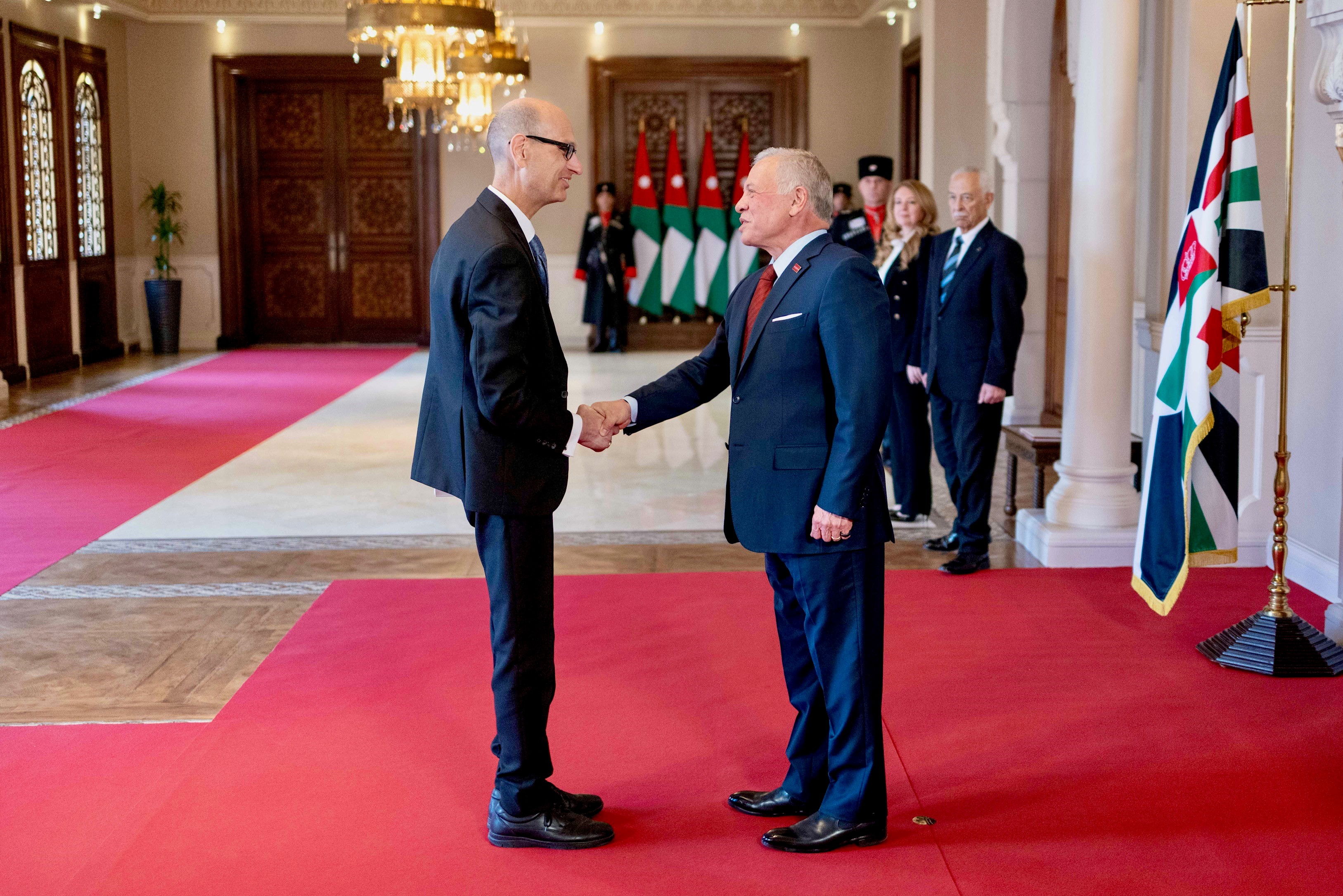 Madar Al-Saa Images 0.34568322717074196