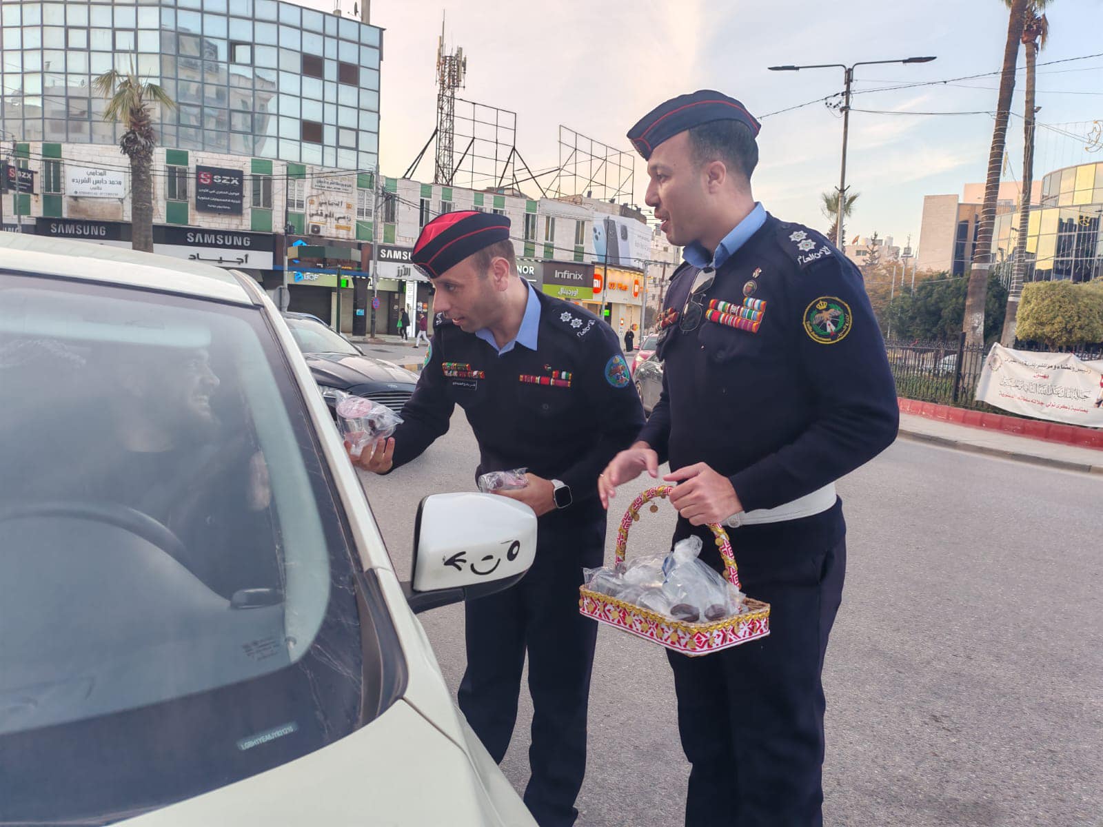 Madar Al-Saa Images 0.8891587268586985