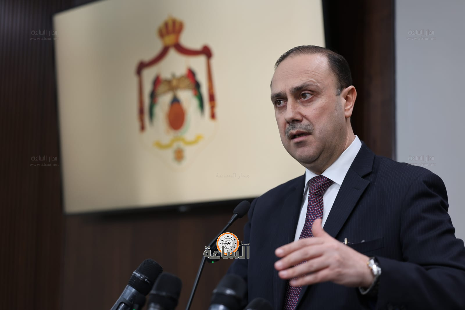 Madar Al-Saa Images 0.7428882116514561