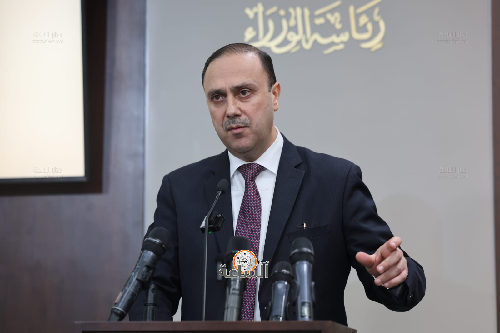 Madar Al-Saa Images 0.41911742658468243