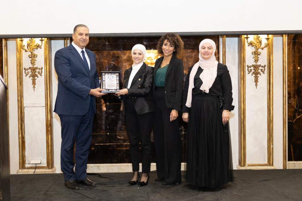 Madar Al-Saa Images 0.06384120988380126