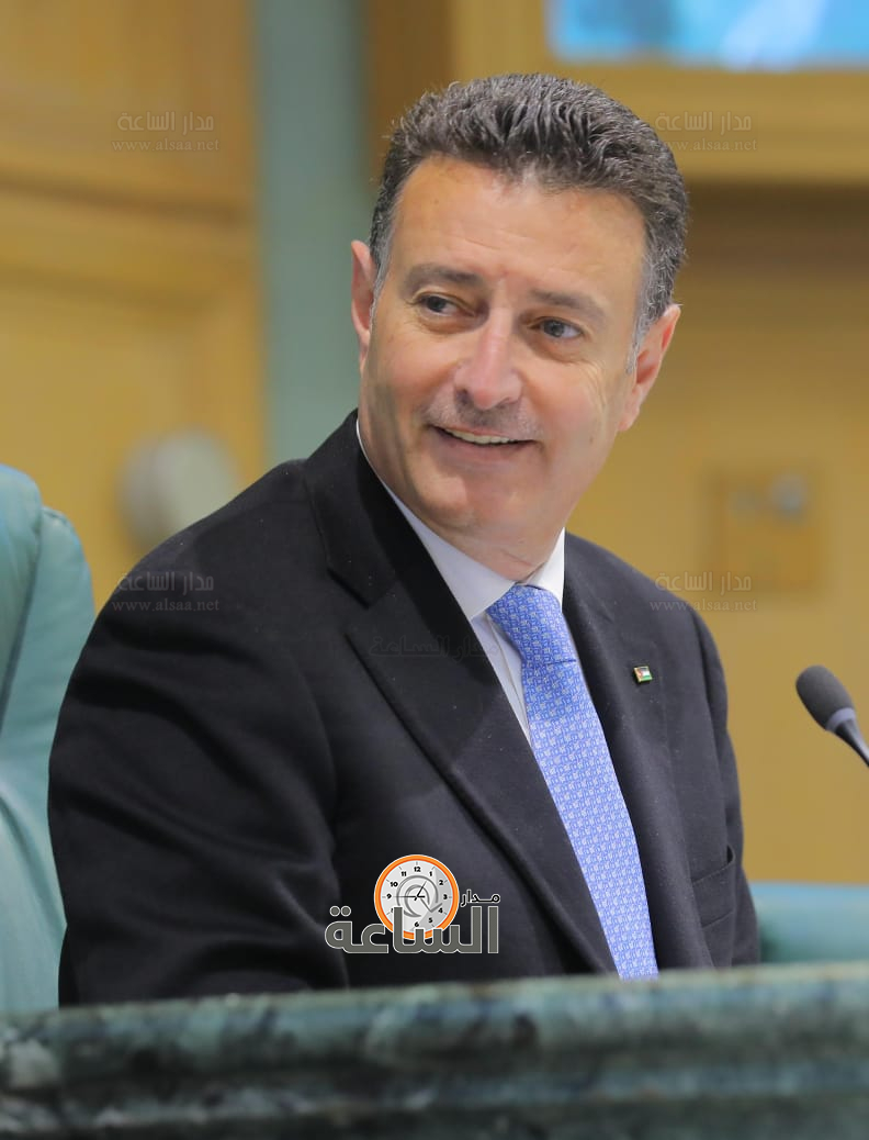 Madar Al-Saa Images 0.8913812327183539