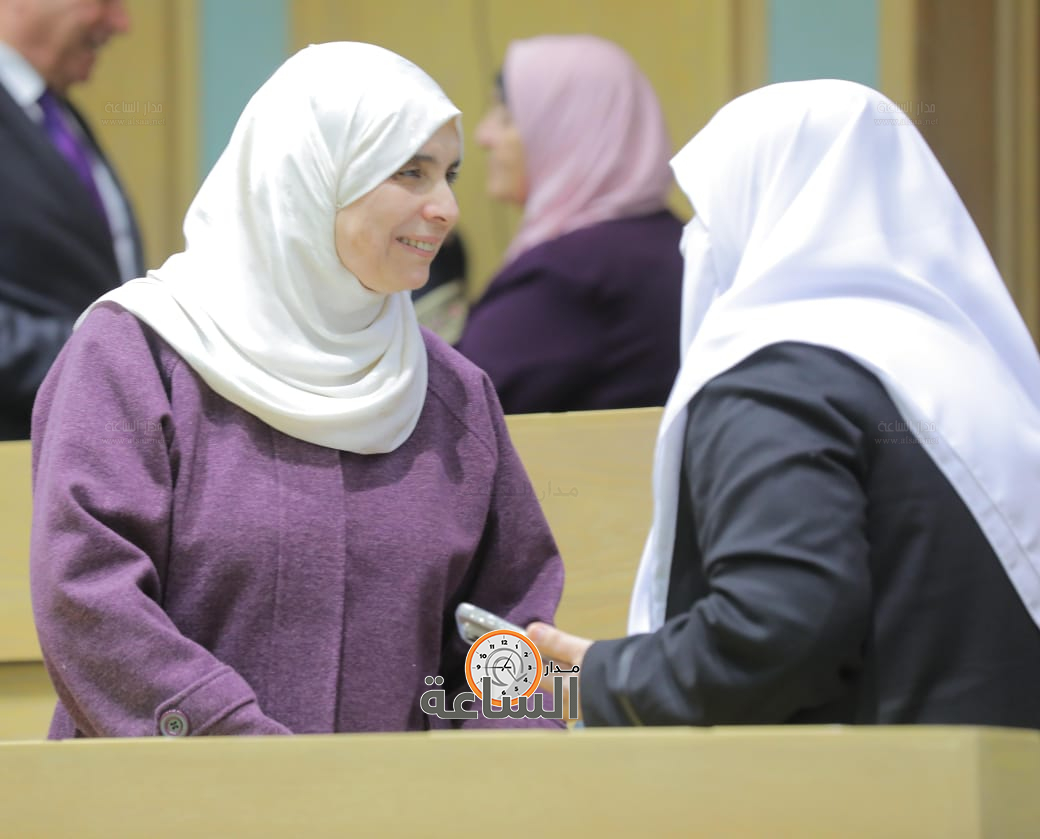 Madar Al-Saa Images 0.3138022326264349