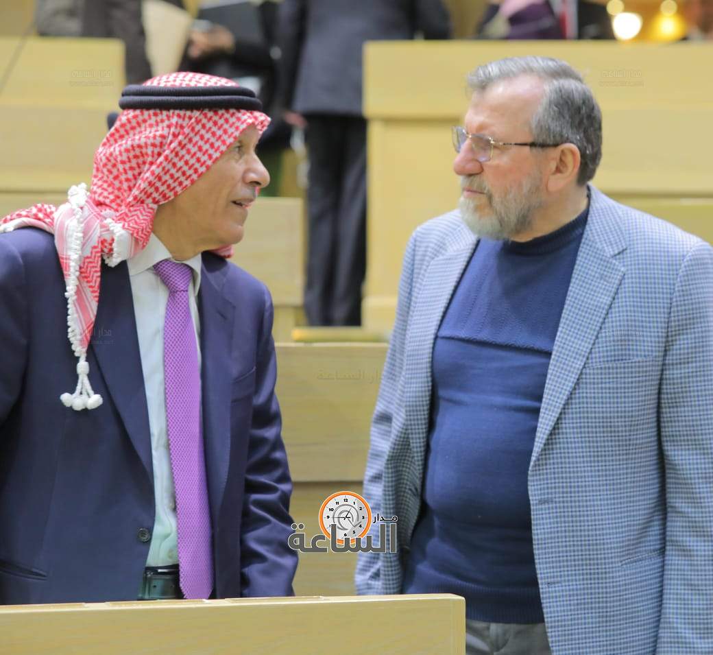 Madar Al-Saa Images 0.4310015022582172