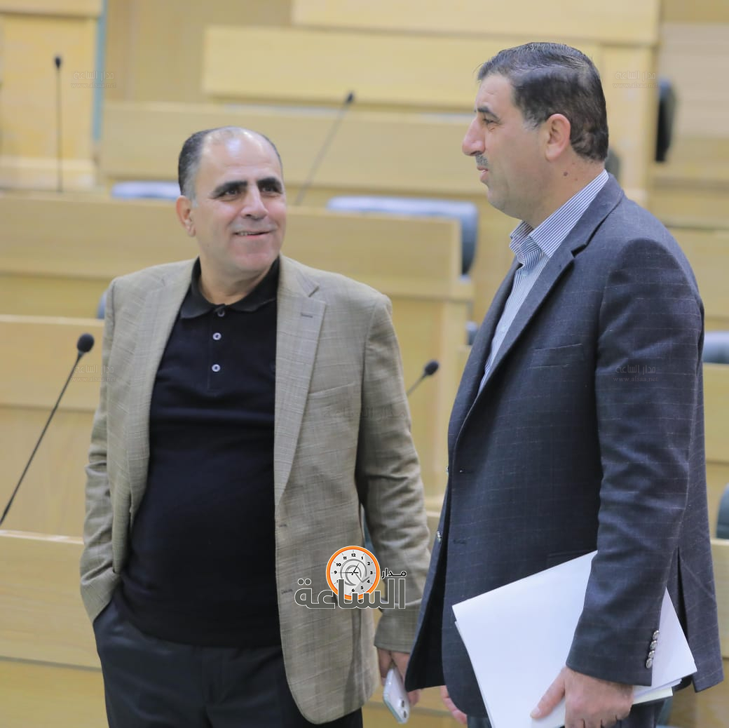 Madar Al-Saa Images 0.39107189702718714