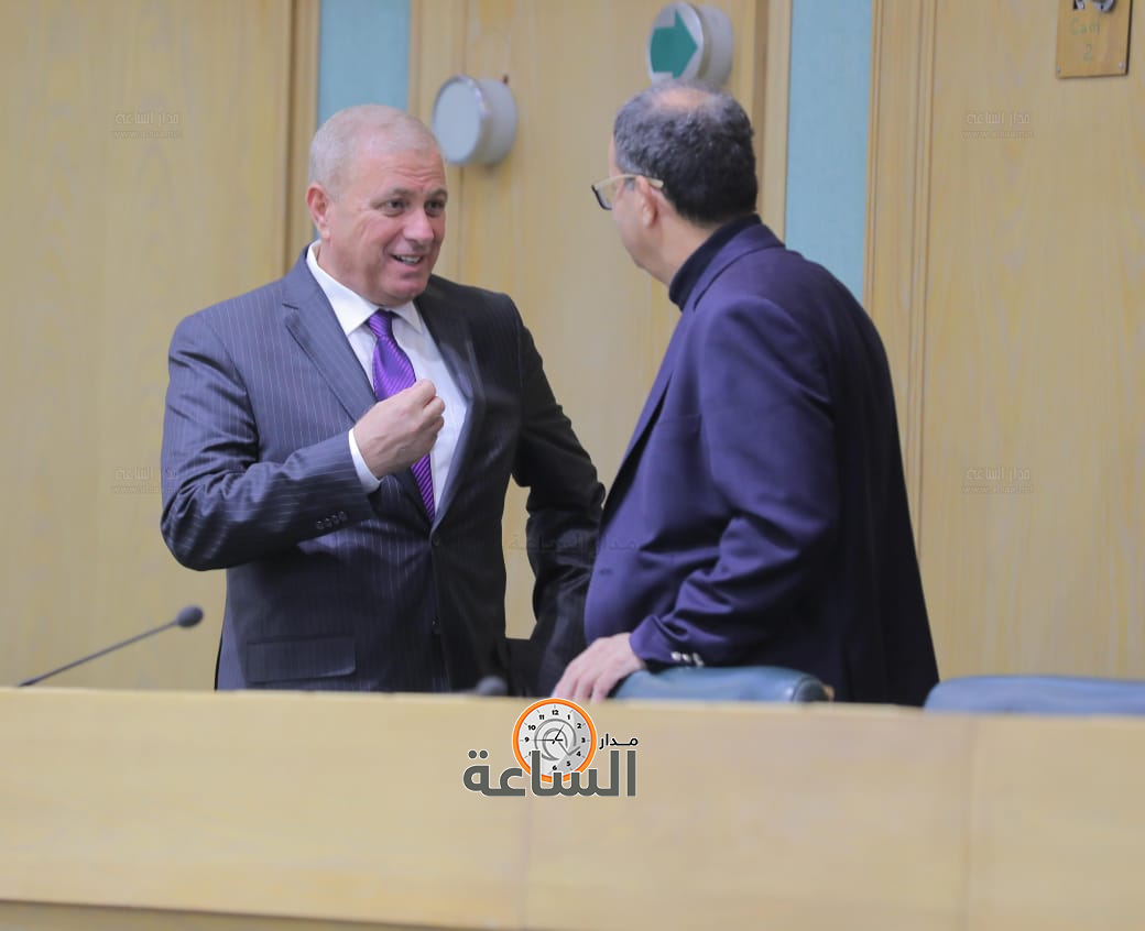 Madar Al-Saa Images 0.3601472615923689