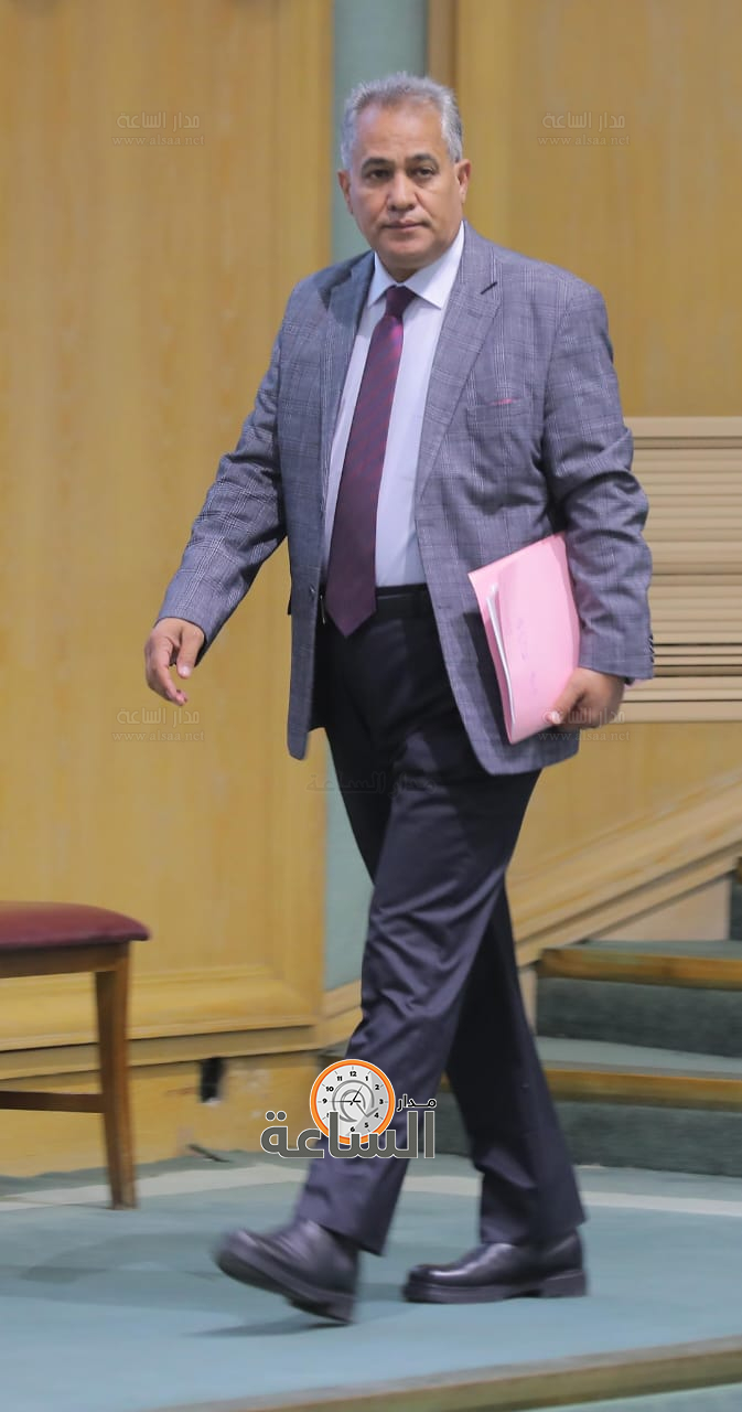 Madar Al-Saa Images 0.6979716626852359