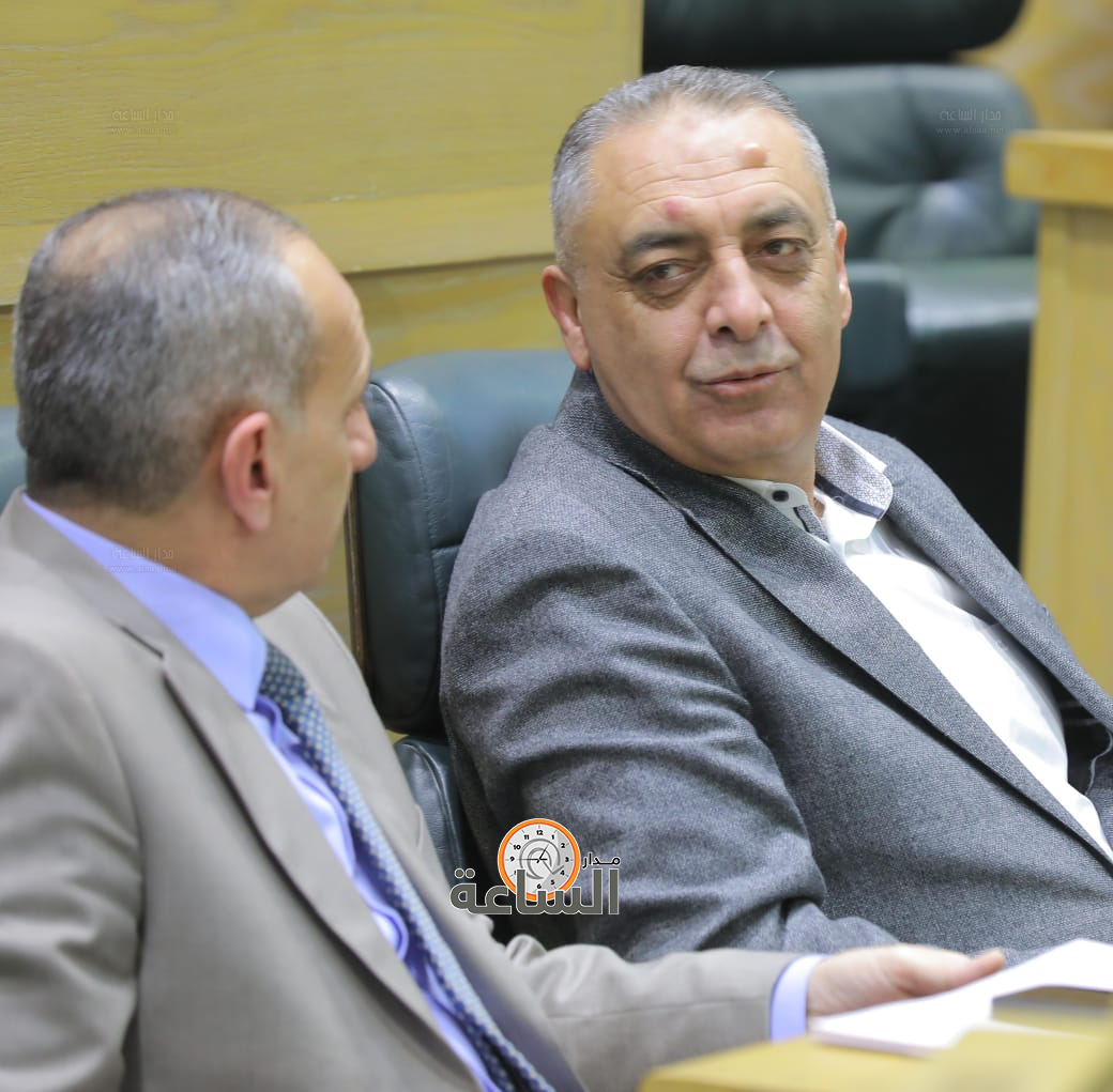 Madar Al-Saa Images 0.0023788034346610143