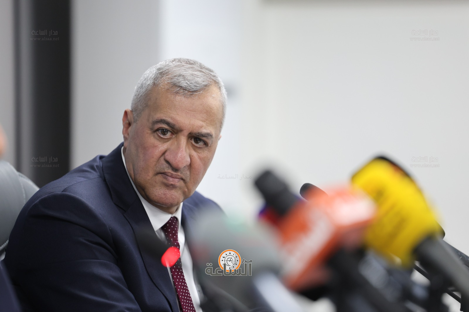 Madar Al-Saa Images 0.04262324416966923