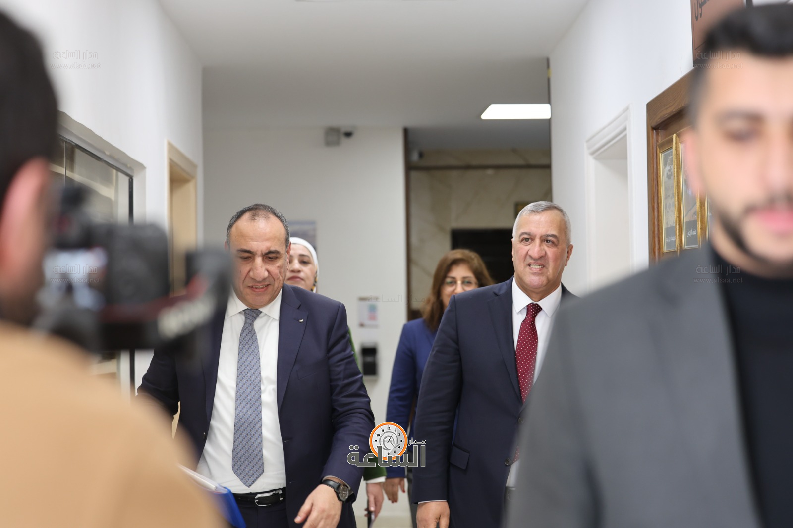 Madar Al-Saa Images 0.5440375679901694