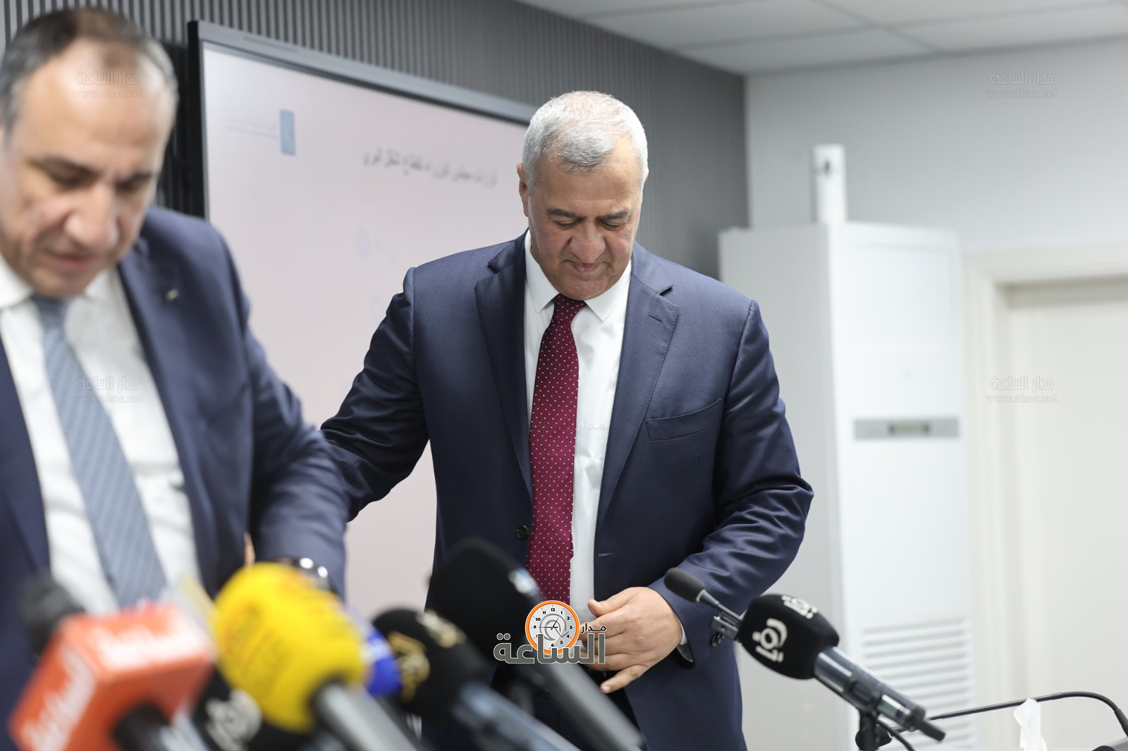 Madar Al-Saa Images 0.6598624153754997