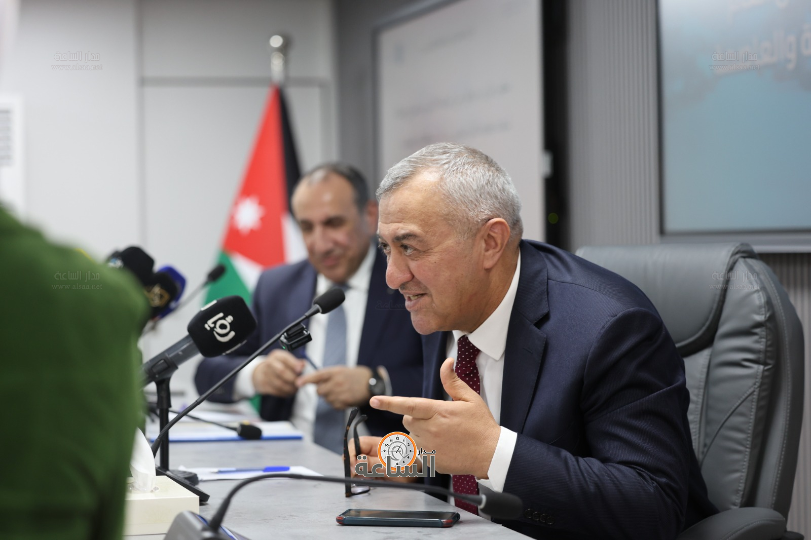 Madar Al-Saa Images 0.21861863518852442