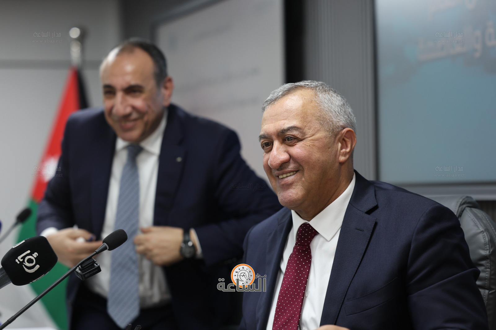 Madar Al-Saa Images 0.3544551216032923