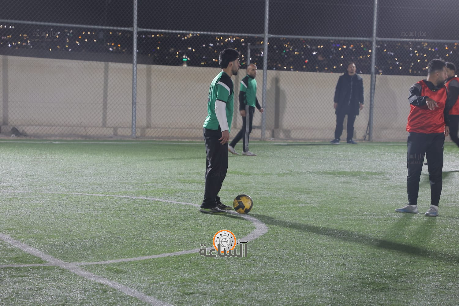 Madar Al-Saa Images 0.3482410336773645