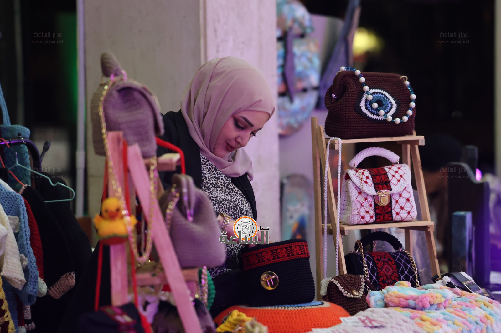 Madar Al-Saa Images 0.8179636087087223