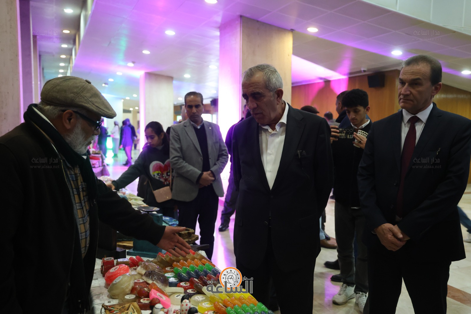 Madar Al-Saa Images 0.3497616252000697