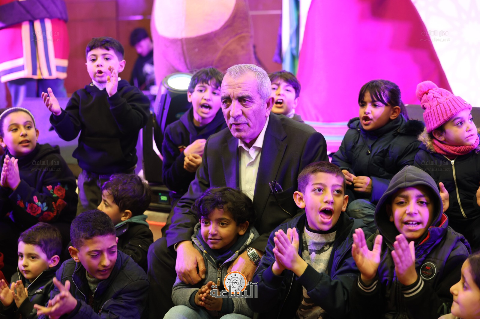 Madar Al-Saa Images 0.07004396140034874