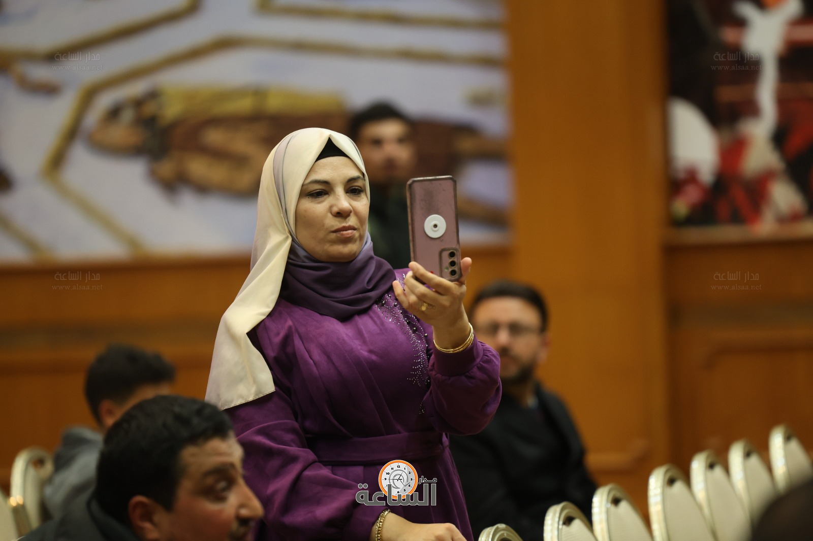 Madar Al-Saa Images 0.8047325828278122