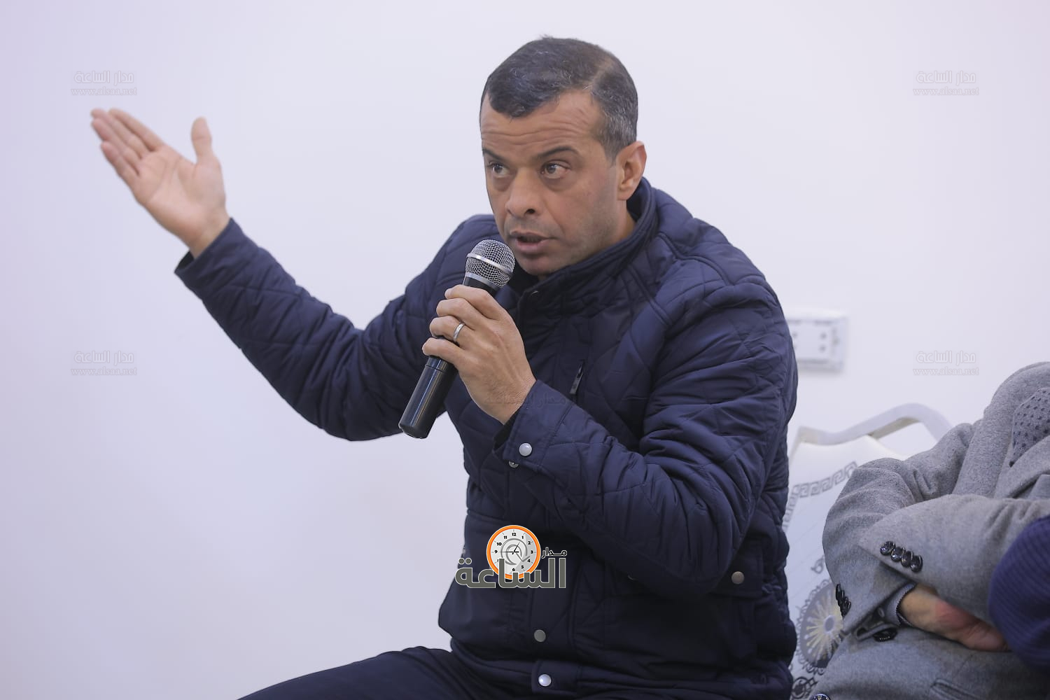 Madar Al-Saa Images 0.44791293645012176