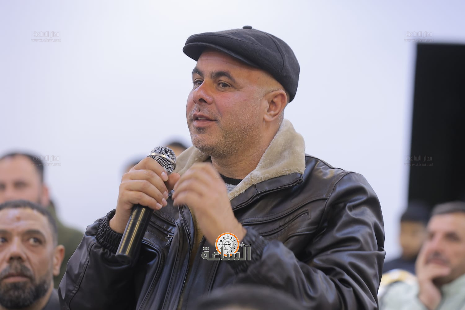 Madar Al-Saa Images 0.451705387255684