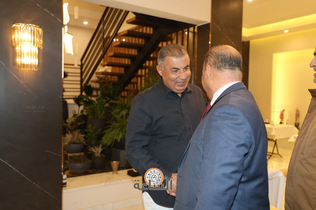 Madar Al-Saa Images 0.04252608788725287