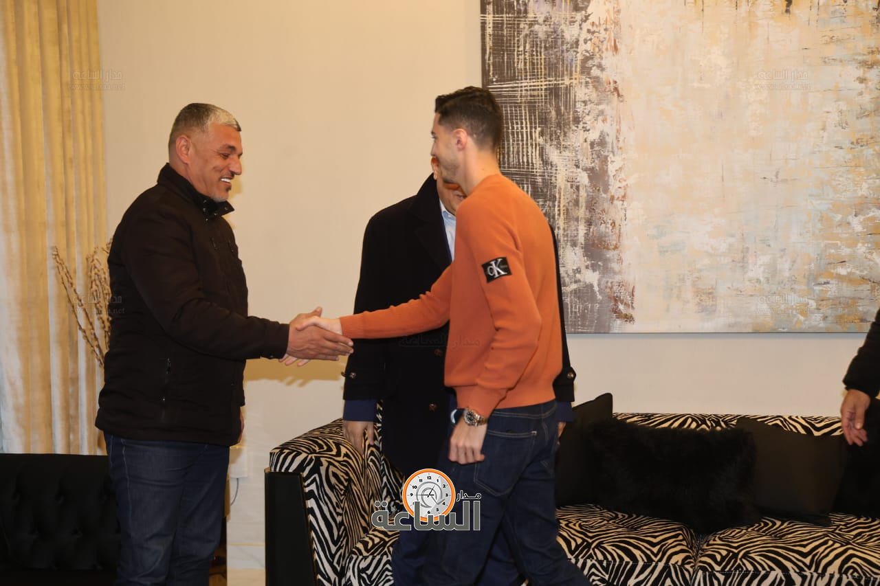 Madar Al-Saa Images 0.7804212607888705