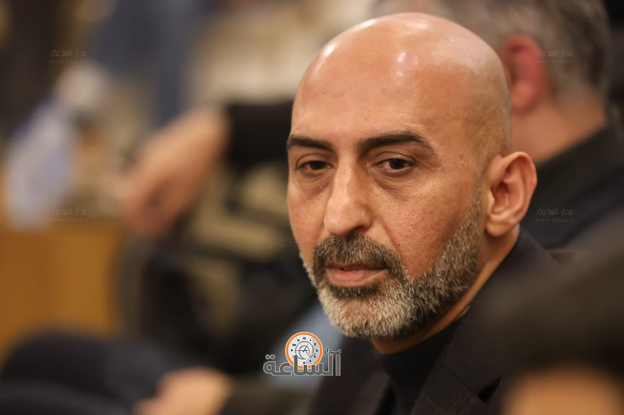 Madar Al-Saa Images 0.8827357372197693