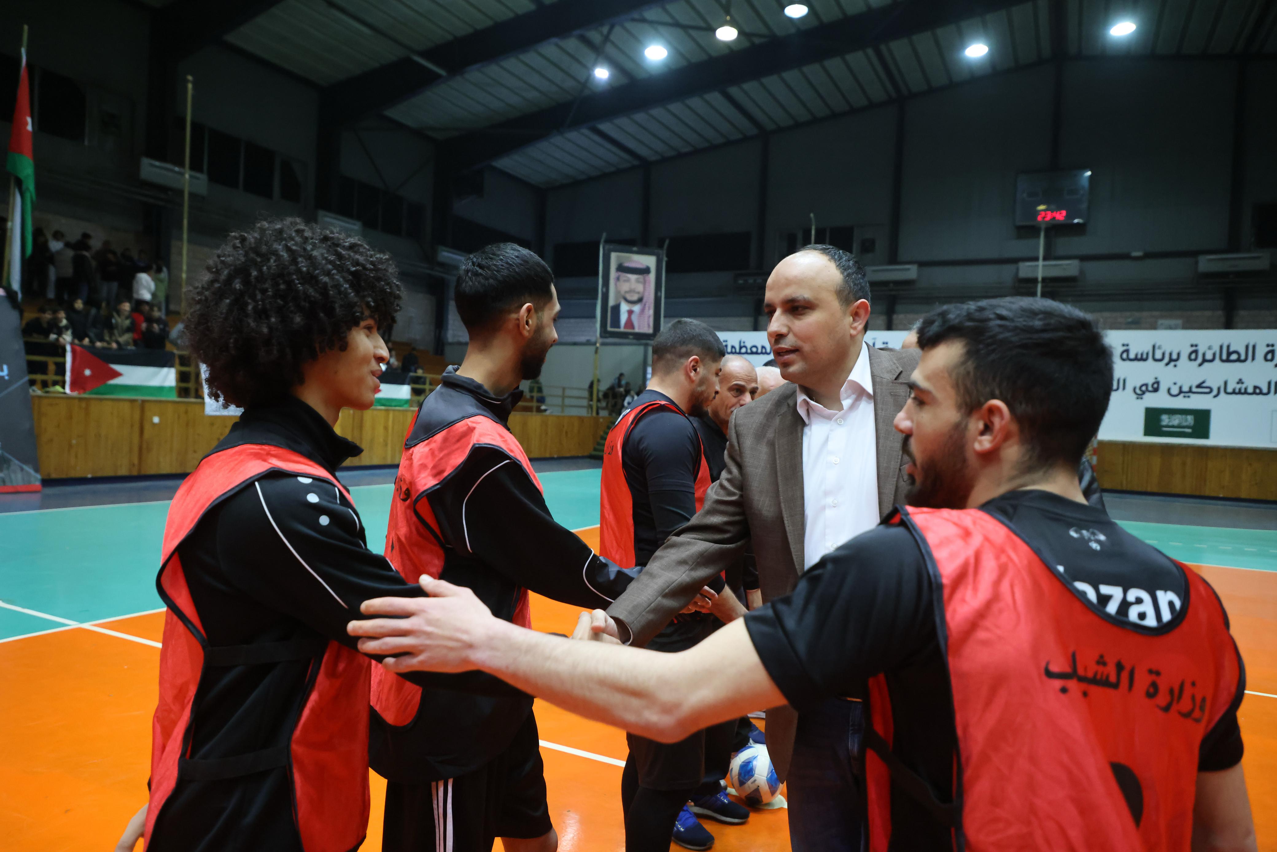 Madar Al-Saa Images 0.5044238030811883