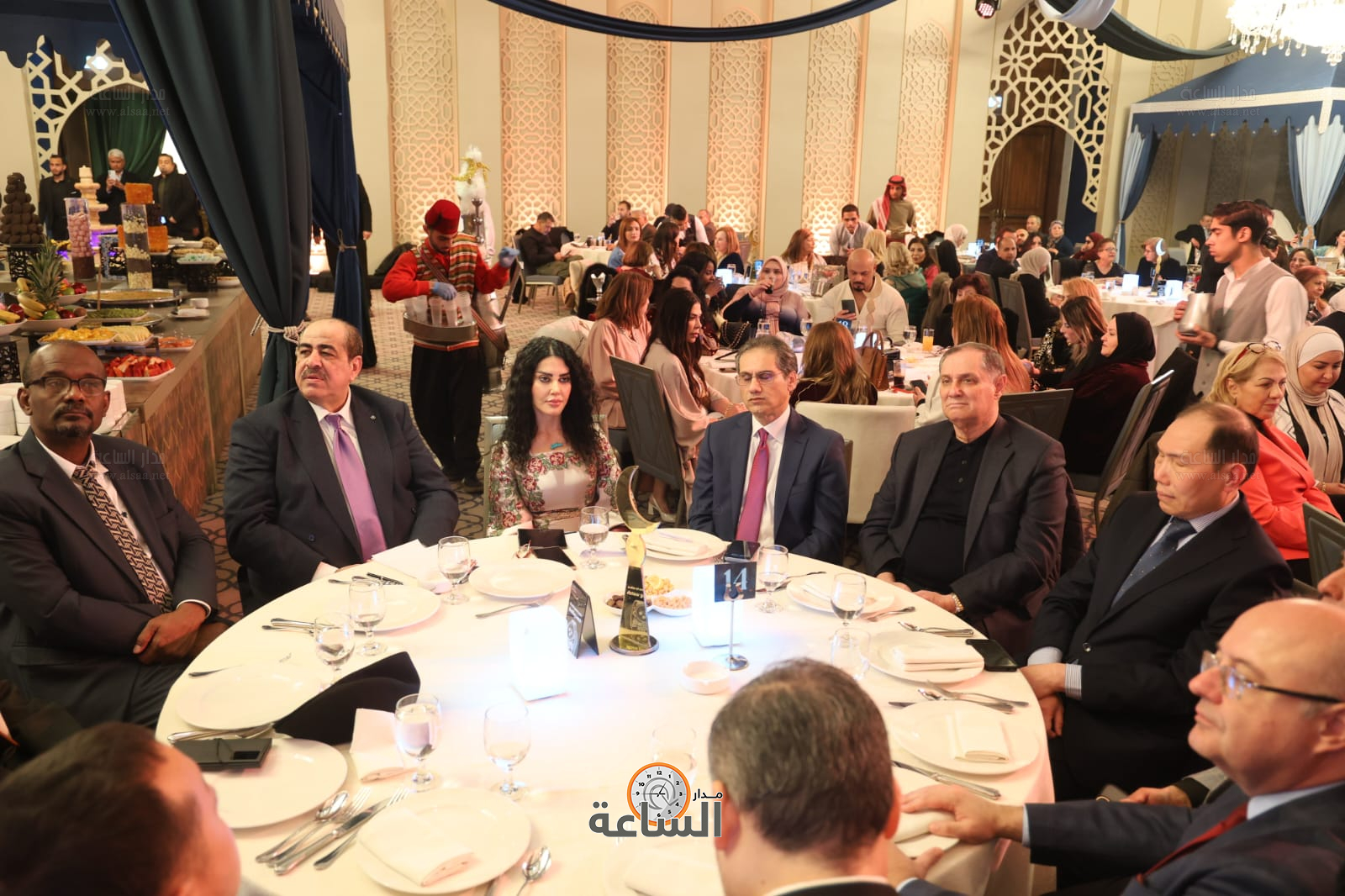 Madar Al-Saa Images 0.8997868069292412