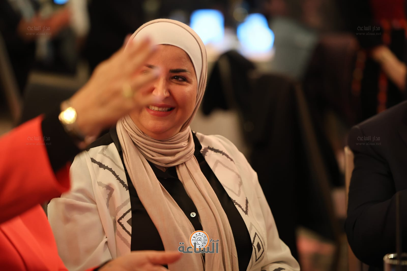 Madar Al-Saa Images 0.9574086611111985