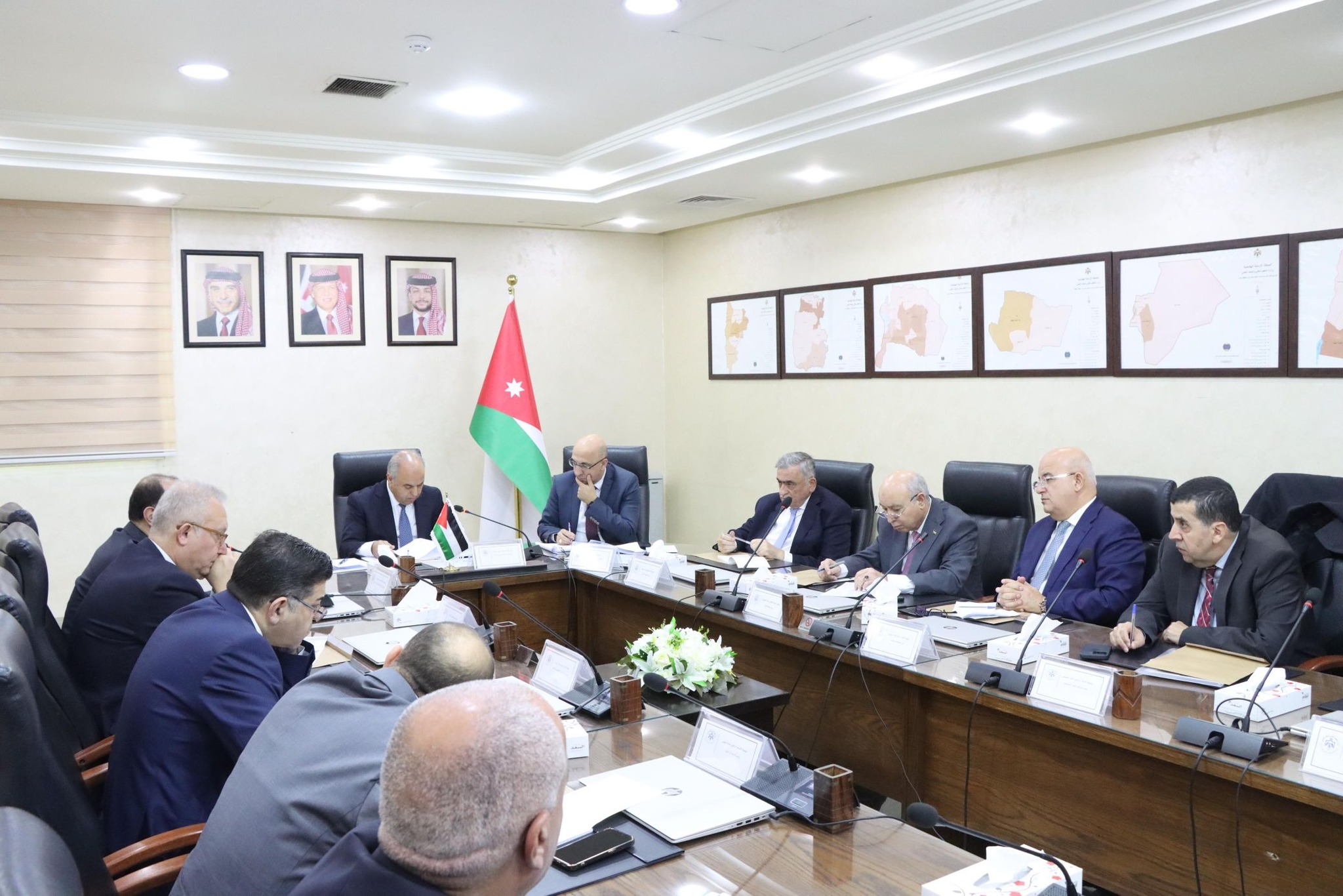 Madar Al-Saa Images 0.8928033042591836