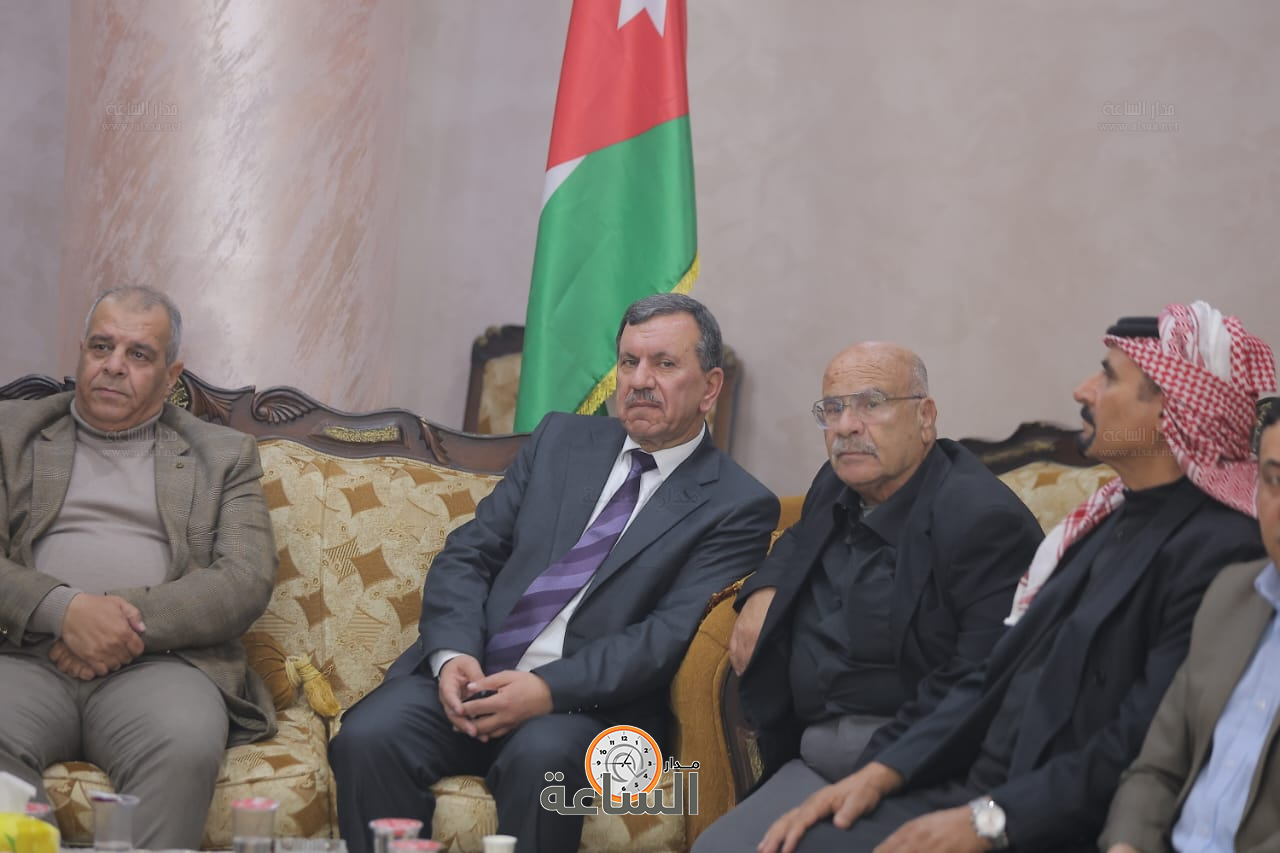 Madar Al-Saa Images 0.16350383533672908