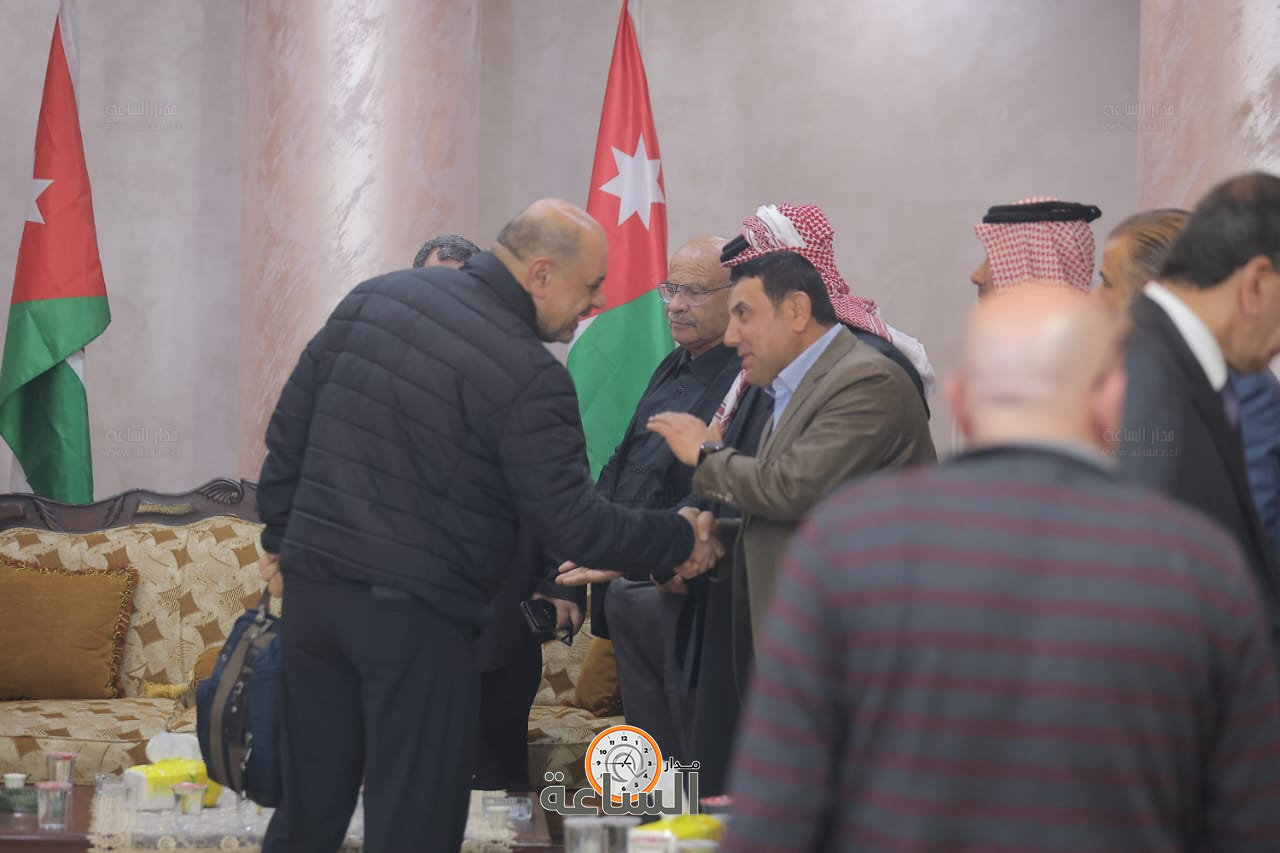 Madar Al-Saa Images 0.9259679973064034