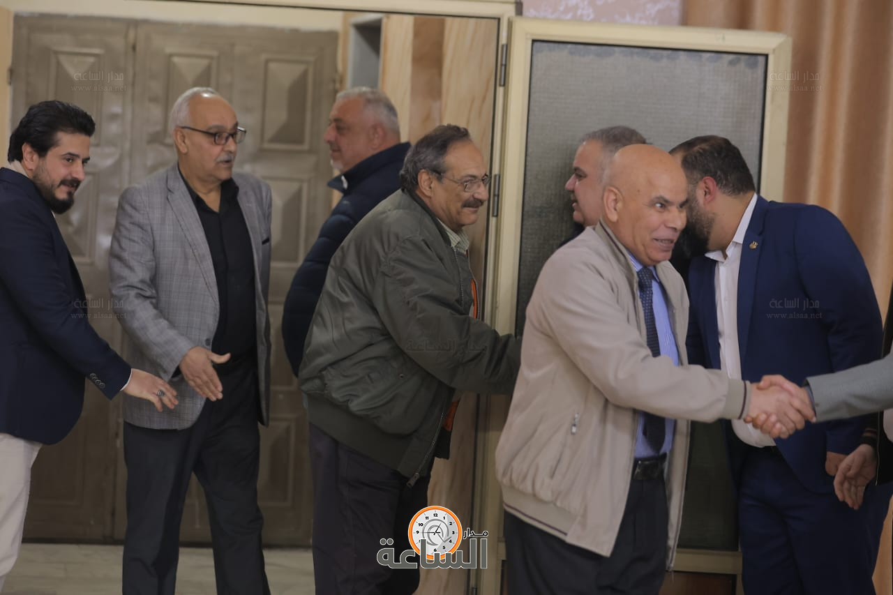 Madar Al-Saa Images 0.431929790841842