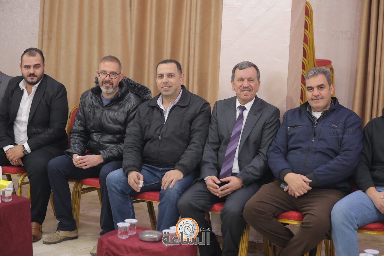 Madar Al-Saa Images 0.7800861539394228