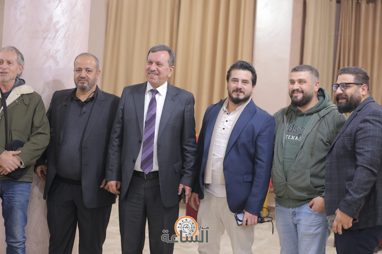 Madar Al-Saa Images 0.4888067695690266