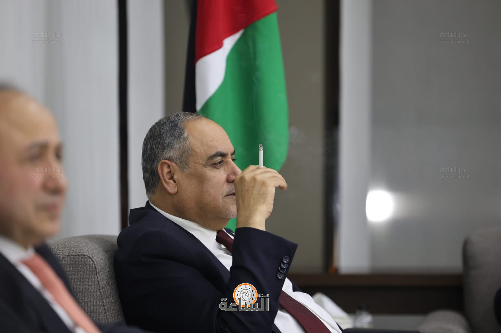 Madar Al-Saa Images 0.4207433300959329