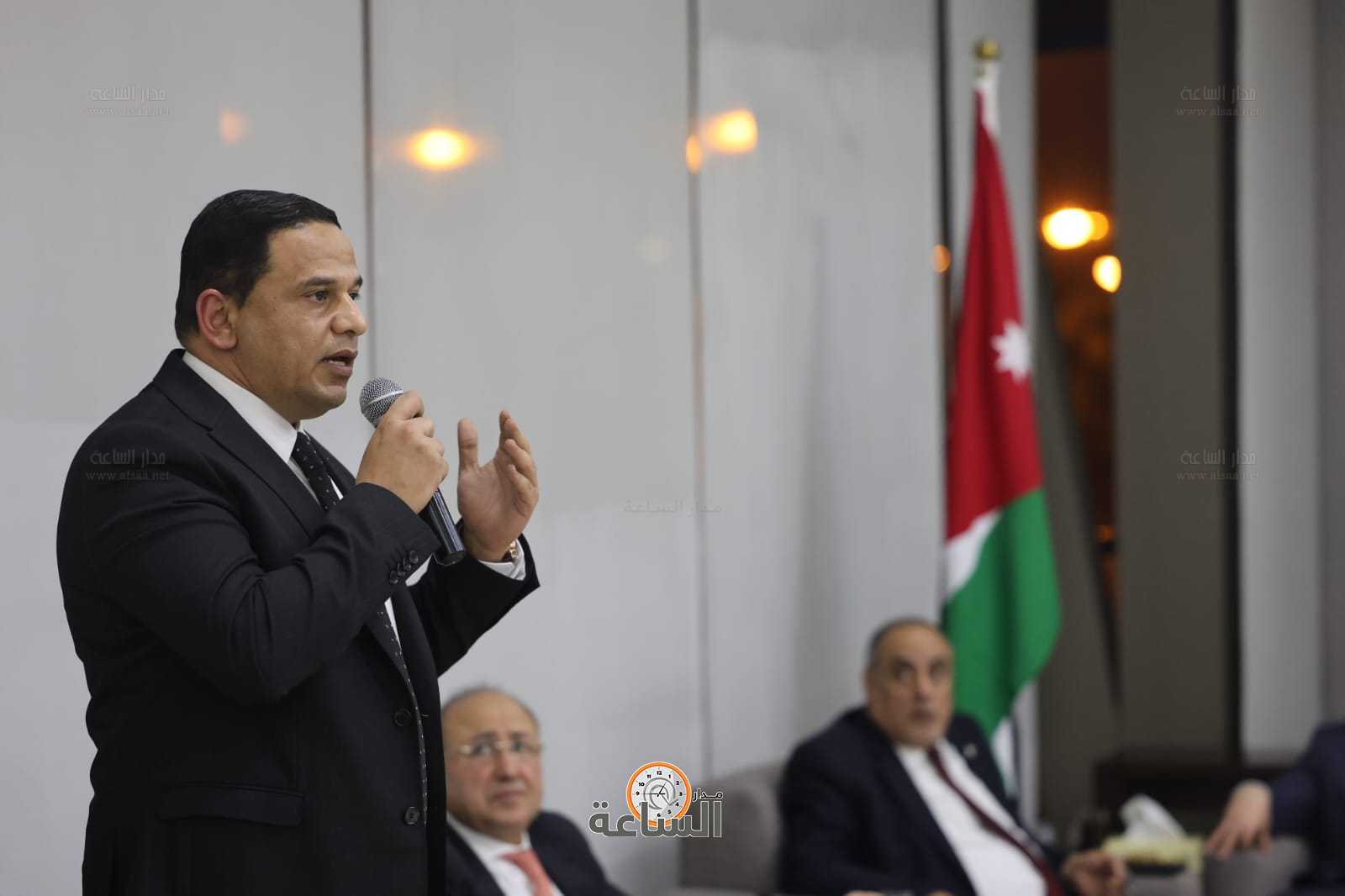 Madar Al-Saa Images 0.7245452284504368