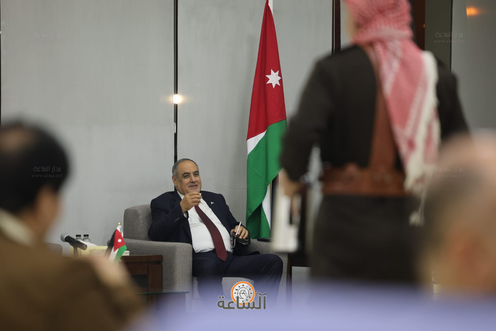 Madar Al-Saa Images 0.7880147440580065