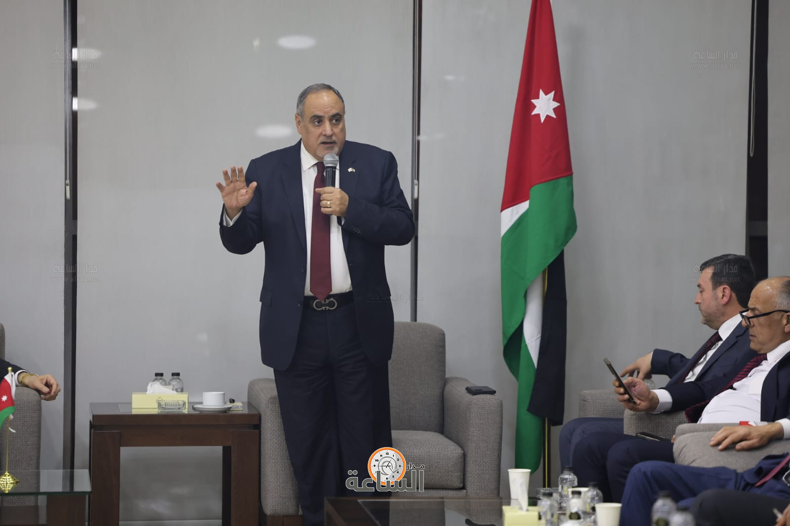 Madar Al-Saa Images 0.18333882820216552