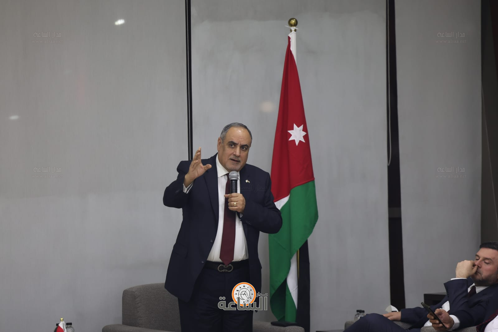 Madar Al-Saa Images 0.3383161158683332