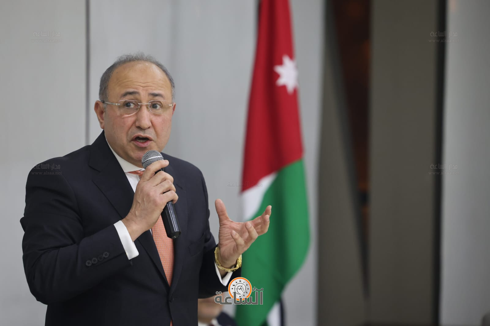 Madar Al-Saa Images 0.2861697454841503