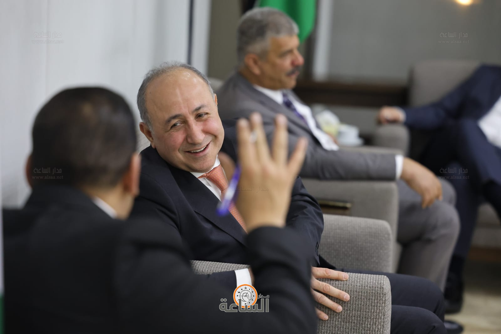 Madar Al-Saa Images 0.08818007712600773