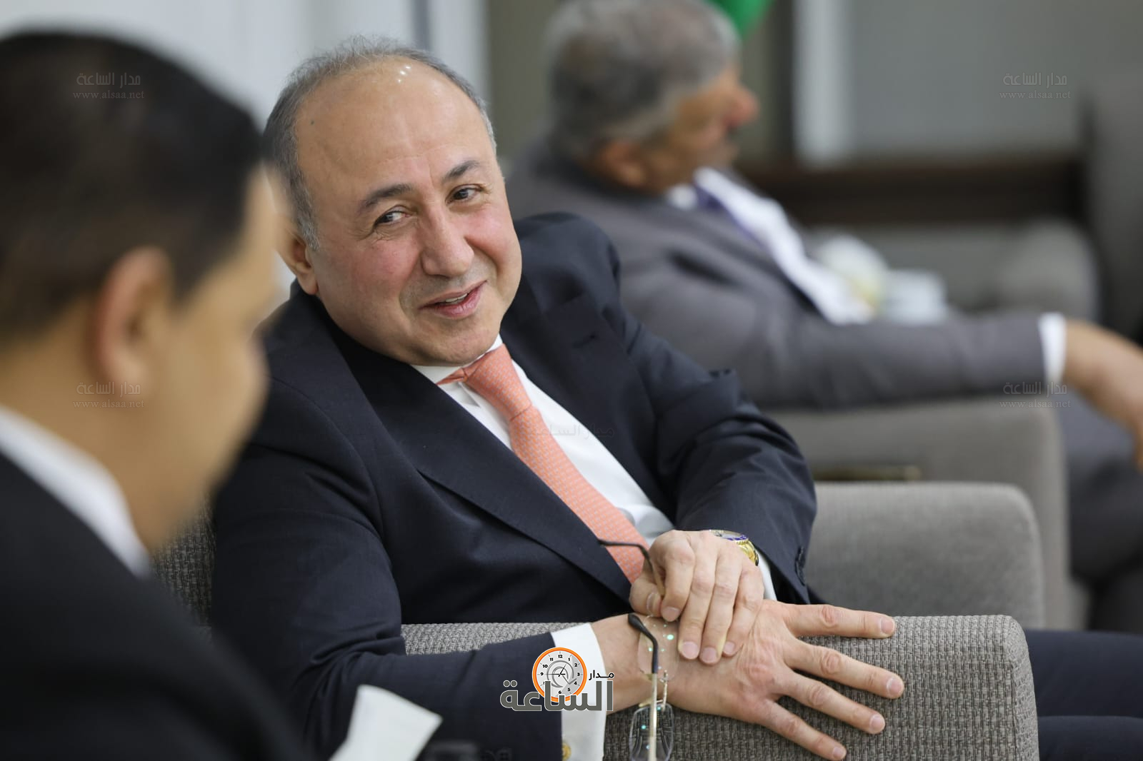 Madar Al-Saa Images 0.701100914335143