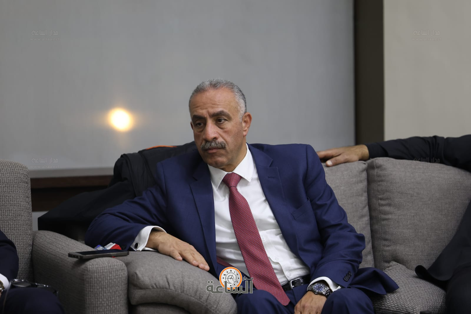 Madar Al-Saa Images 0.502241751144411