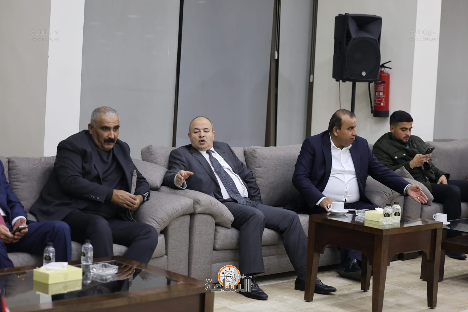 Madar Al-Saa Images 0.4327026054034817