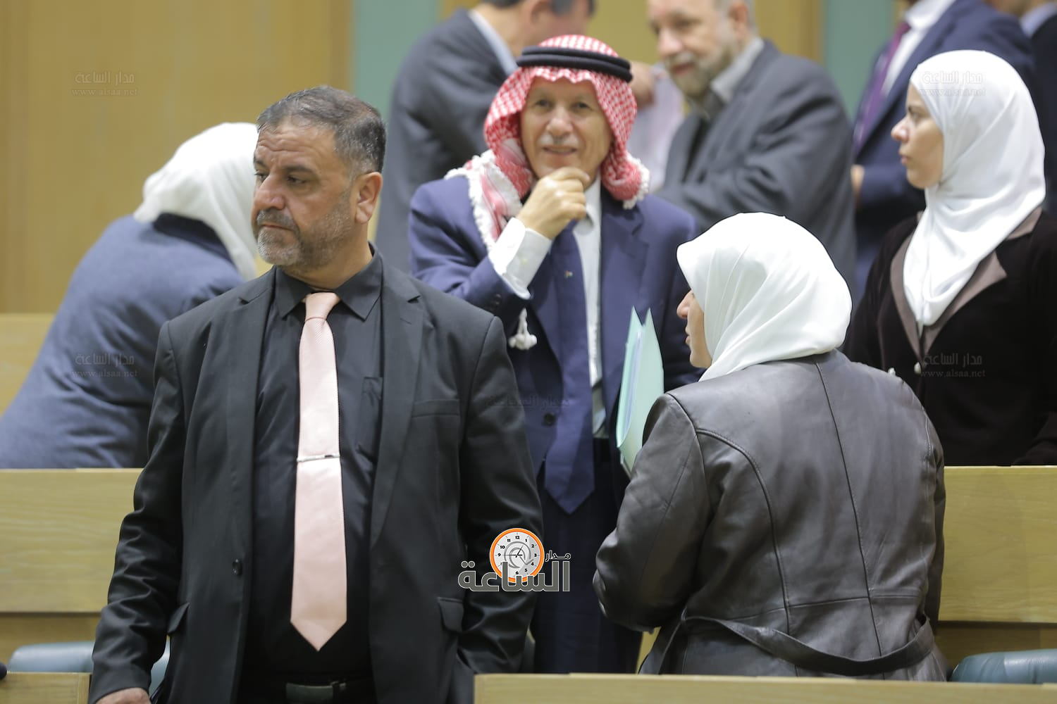 Madar Al-Saa Images 0.21102910212128645