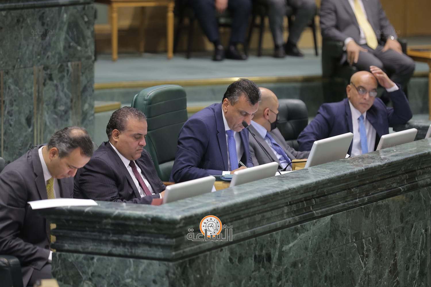 Madar Al-Saa Images 0.43442367813729965