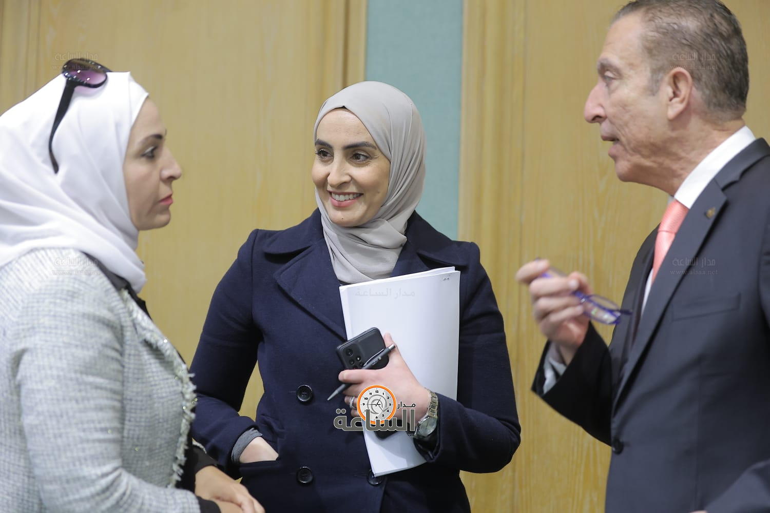 Madar Al-Saa Images 0.026867403000253587